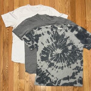 Men Small Gray Nike/ Gray‎ Tie dye/Adidas T-Shirt Bundle